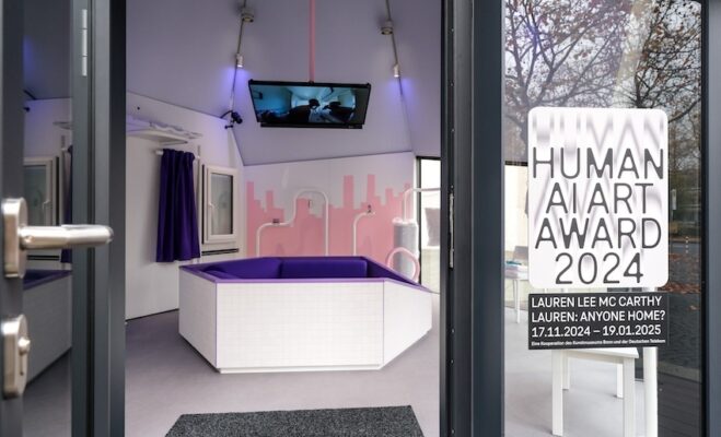 Lauren Lee Mc Carthy, LAUREN: Anyone Home?, Ausstellungsansicht 1. Human AI Art Award 2024, Kunstmuseum Bonn 2024, © Lauren Lee Mc Carthy, Photo Norbert Ittermann