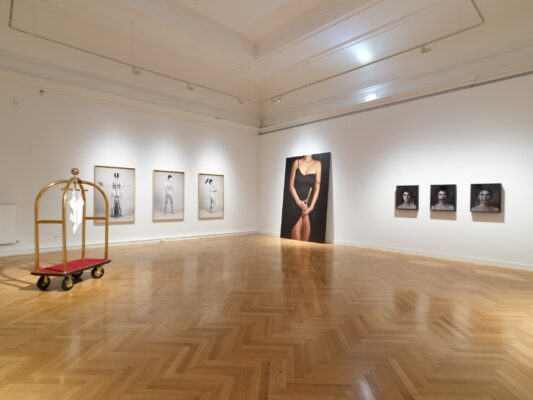 Šejla Kamerić – You, Who Can Fly, installation view, FC Linz, 2025, photo Michael Maritsch