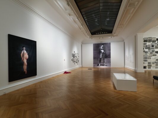 Šejla Kamerić – You, Who Can Fly, installation view, FC Linz, 2025, photo Michael Maritsch