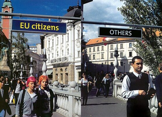 Šejla Kamerić, EU & Others, 2000, Installation view Tromostovje Ljubljana