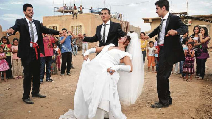 Şükran Moral, Marriage with Three