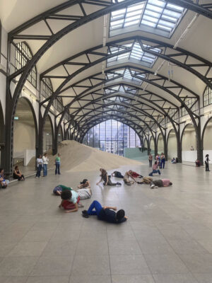 Alexandra Pirici, Attune, Hamburger Bahnhof, 2024
