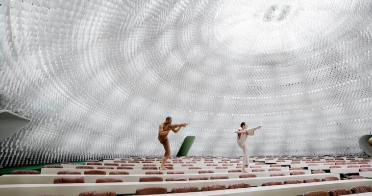 Jasmina Cibic, The Gift, 2021, Videostill