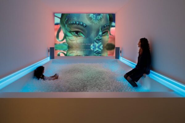 Keiken, Morphogenic Angels, 2023, Installationview © Zeppelin Museum Friedrichshafen, Foto: Markus Tretter