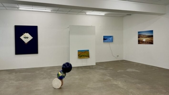 Exhibition view Junctions: Nilbar Gueres - Marlene Hausegger, Kunsthaus Montafon, 2024 Foto: Roland Haas