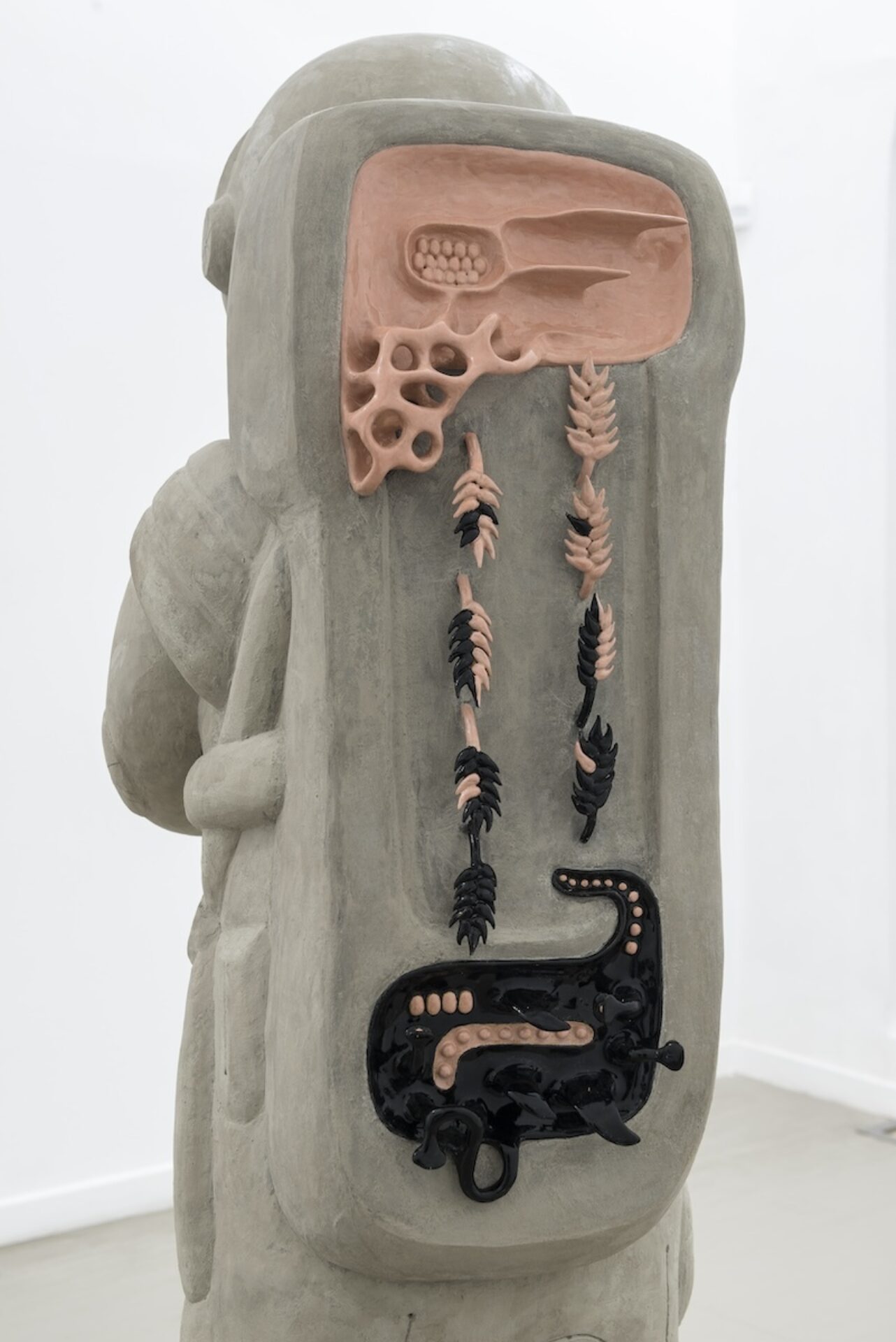 Anna Hulačová, Agro-Kosmo, 2023, 157 x 80 x 50 cm, Photo Sebastiano Luciano, detail